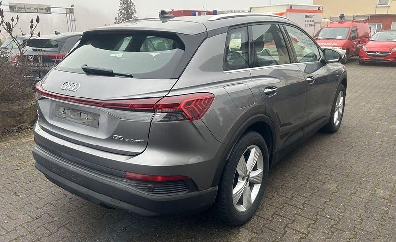 Second-hand Audi Q4 e-tron 125 kW (170 CP) 2022 Gri SUV
