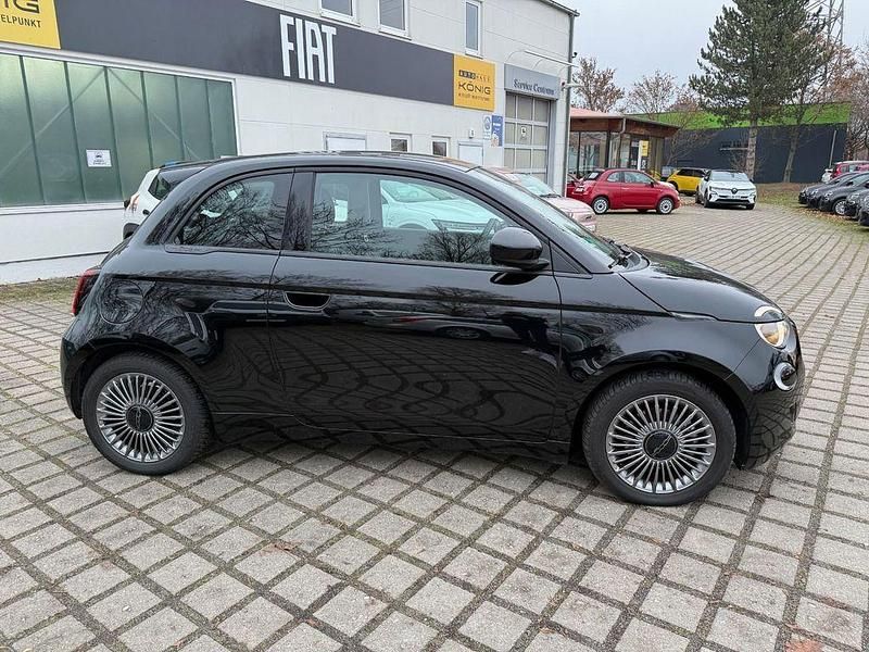 Gebraucht Fiat 500e 86 kW (118 PS) 2023 Schwarz Limousine