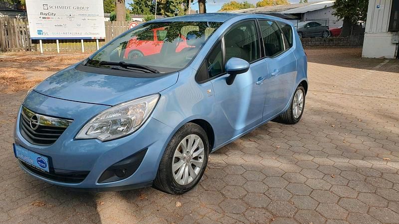 Blau Gebraucht 2013 Opel Meriva Active Van / Kleinbus | 3.800 € (Fairer Preis) - Bild 1/4