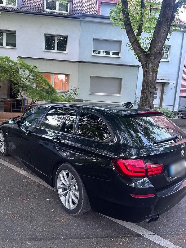 Usata BMW 520 184 CV (135 kW) 2012 Nero Station wagon