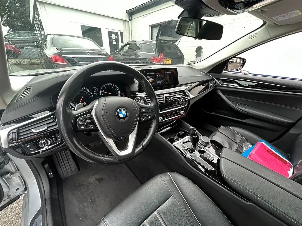 Gebraucht BMW 530 Luxury Line 252 PS (185 kW) 2018 Silber Limousine