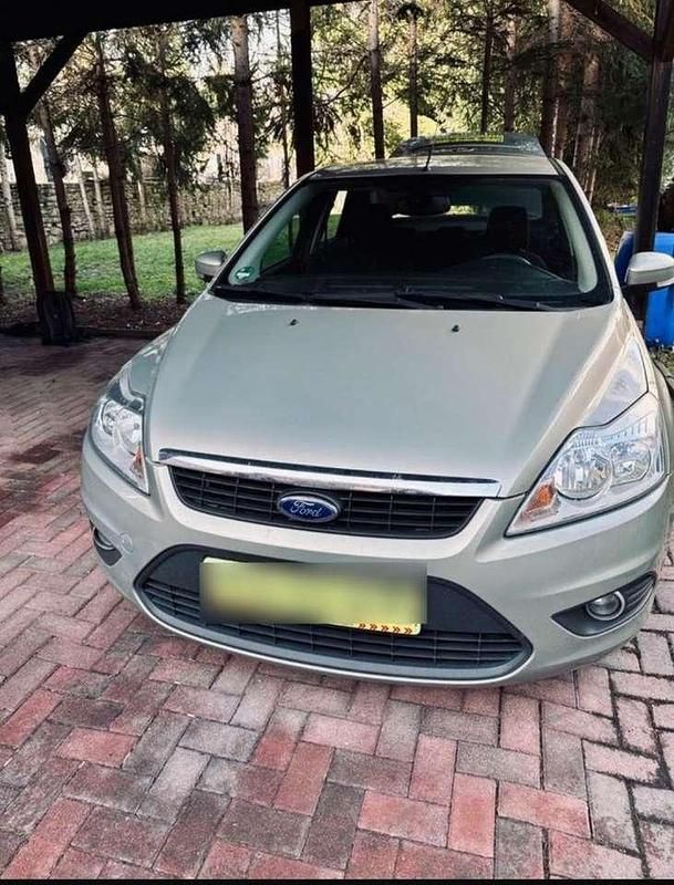 Gebraucht Ford Focus 137 PS (100 kW) 2009 Silber Limousine