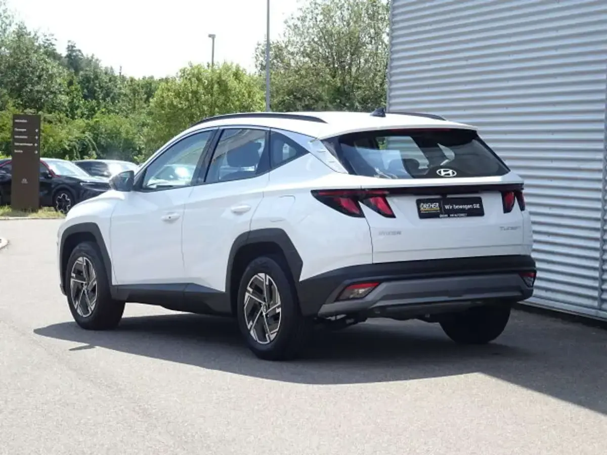 Gebraucht Hyundai Tucson Select 150 PS (110 kW) 2026 Atlas white uni SUV