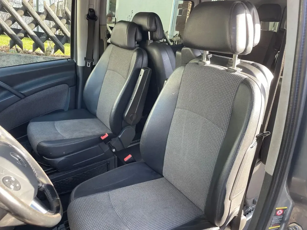 Gebraucht Mercedes Viano Edition 224 PS (164 kW) 2011 Grau Van / Kleinbus