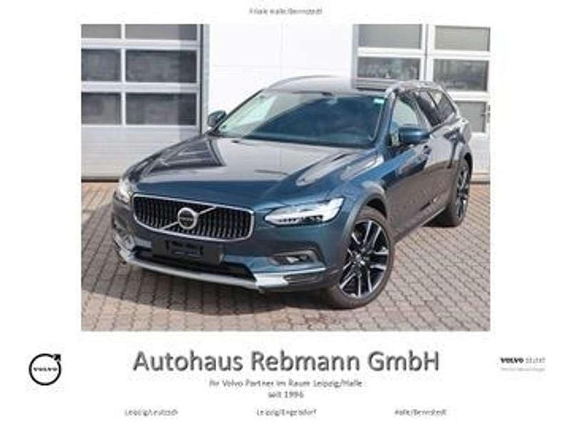 Gebraucht Volvo V90 CC Plus 250 PS (183 kW) 2024 Blau Kombi