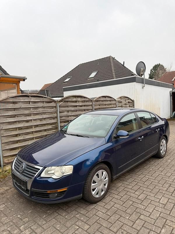 Gebraucht VW Passat 116 PS (85 kW) 2006 Blau Limousine