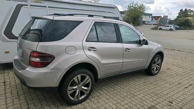 Second-hand Mercedes ML320 2006 Gri SUV