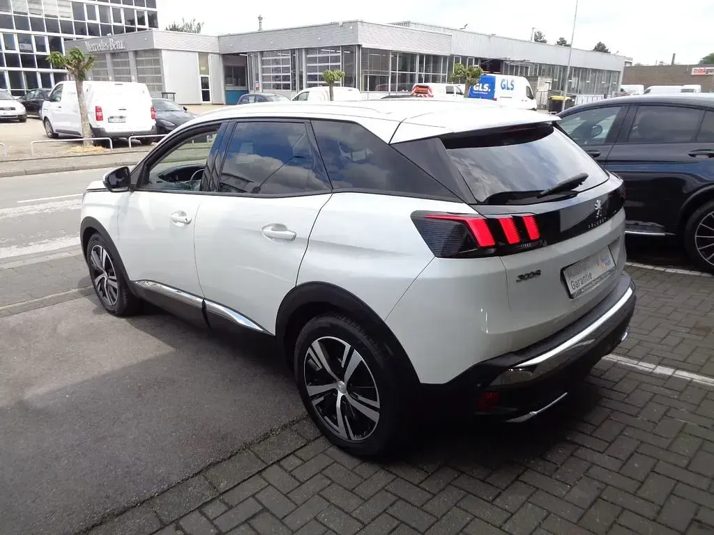 Gebraucht Peugeot 3008 Allure 120 PS (88 kW) 2018 Weiß SUV