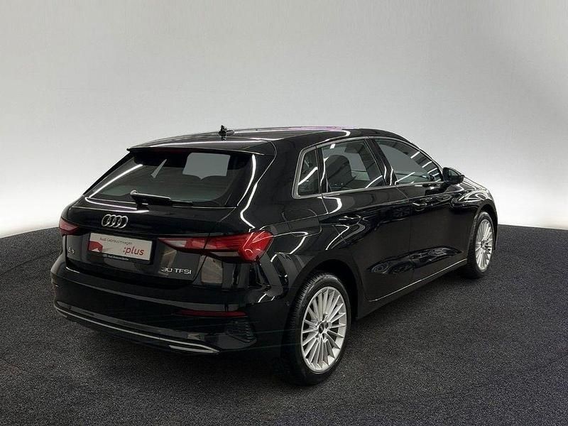 Gebraucht Audi A3 Advanced Plus 110 PS (80 kW) 2023 Mythosschwarz metallic Limousine