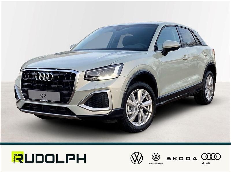 Neu Audi Q2 Advanced Plus 150 PS (110 kW) 2025 Silber SUV