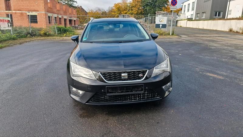 Schwarz Gebraucht 2015 Seat Leon Kombi | 5.499 € (Superpreis) - Bild 1/4