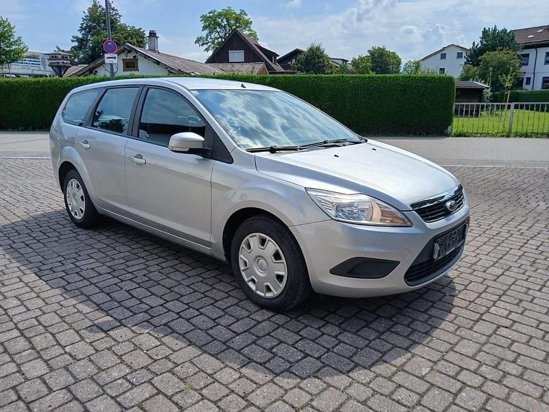 Silber Gebraucht 2009 Ford Focus Style Kombi | 1.100 € (Superpreis) - Bild 1/4