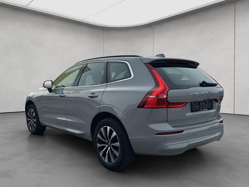 Gebraucht Volvo XC60 Core 250 PS (183 kW) 2024 Grau SUV