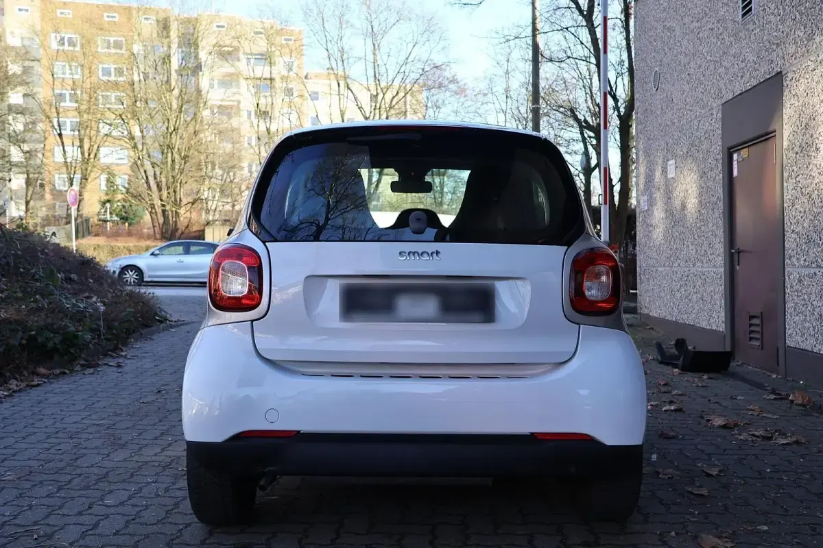 Używany Smart ForTwo Coupé 90 KM (66 kW) 2016 Biały Coupe