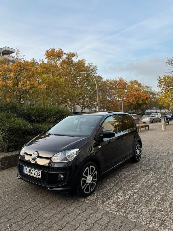 Schwarz Gebraucht 2013 VW up! Highline Kleinwagen | 9.900 € (Fairer Preis) - Bild 1/4