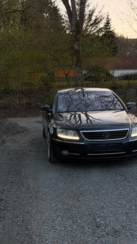 Second-hand VW Phaeton 245 CP (180 kW) 2007 Negru Berlinǎ