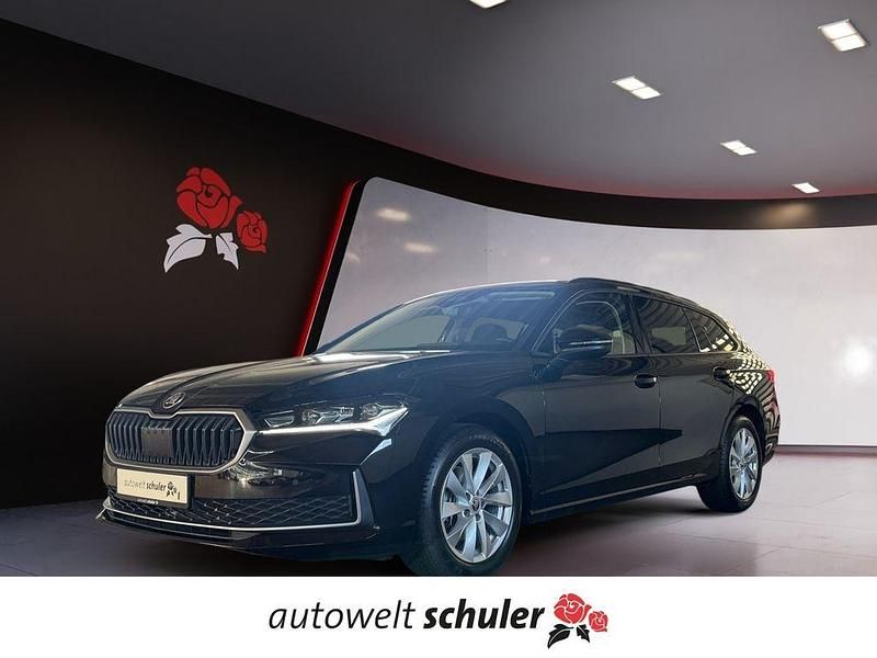 Schwarz Gebraucht 2024 Skoda Superb Selection Kombi | 32.880 € (Guter Preis) - Bild 1/4