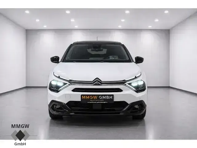Gebraucht Citroën C4 Shine 131 PS (96 kW) 2022 Weiß Limousine