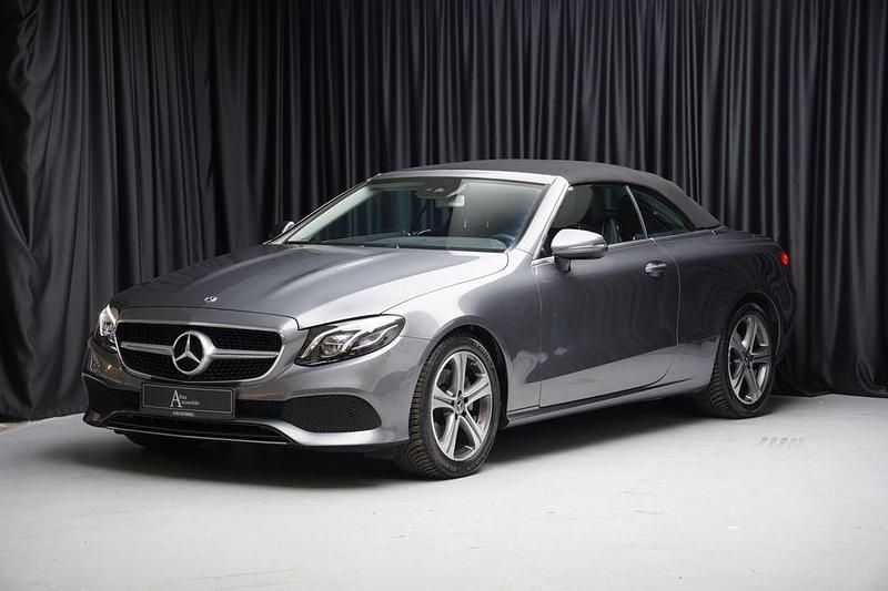 Gebraucht Mercedes E220 194 PS (142 kW) 2019 Selenitgrau Cabrio