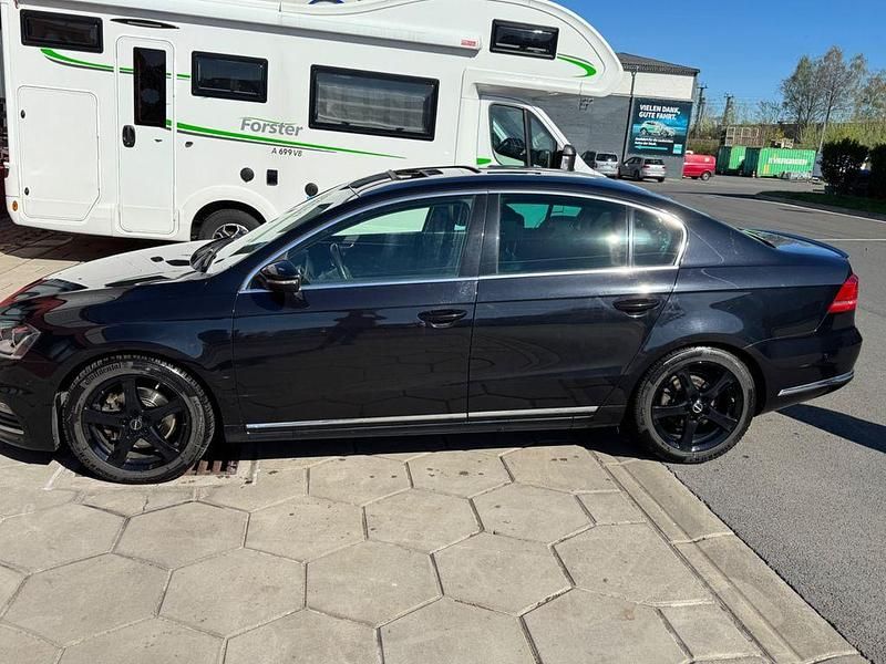 Gebraucht VW Passat Comfortline 211 PS (155 kW) 2013 Schwarz Limousine