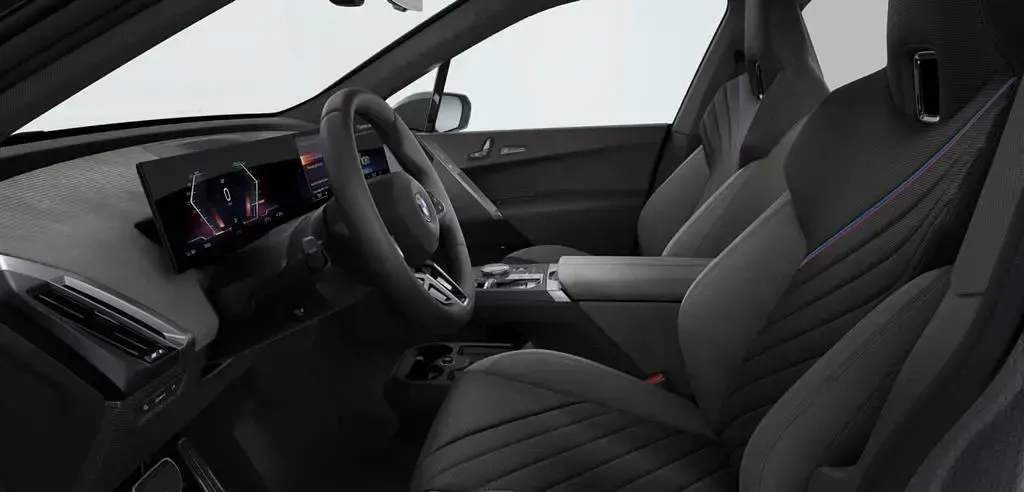 Gebraucht BMW iX M Sport 400 kW (544 PS) 2025 Grau SUV
