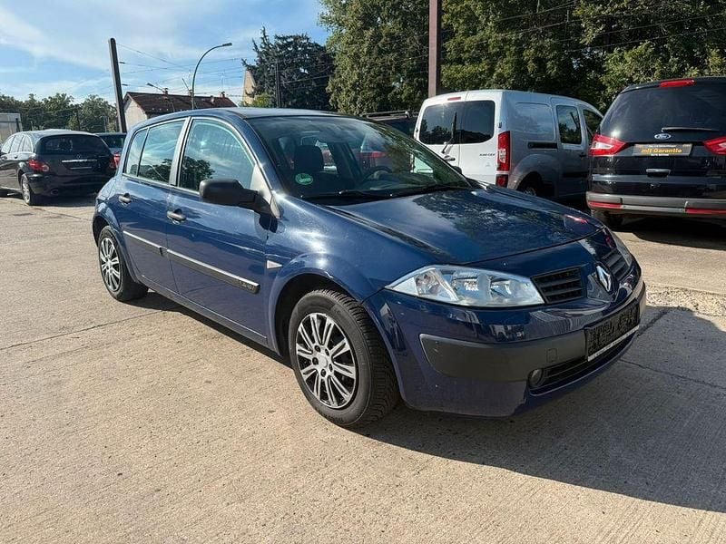 Blau Gebraucht 2002 Renault Mégane II Authentique Limousine | 1.490 € (Fairer Preis) - Bild 1/4