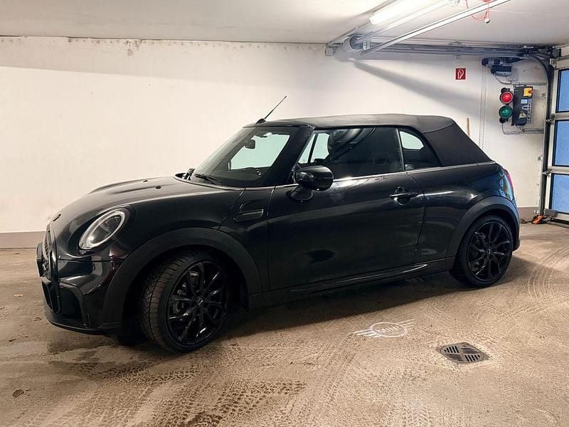 Gebraucht Mini John Cooper Works 136 PS (100 kW) 2023 Schwarz Kleinwagen