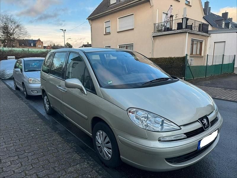 Gebraucht Peugeot 807 128 PS (94 kW) 2006 Beige Van / Kleinbus