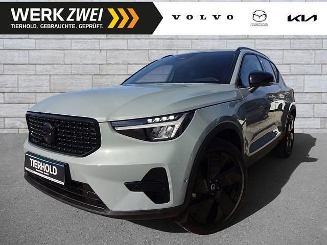 Neu Volvo XC40 Plus 163 PS (119 kW) 2025 Vapour grey / metallic SUV