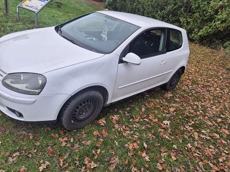 Gebraucht VW Golf V 80 PS (58 kW) 2007 Weiß Limousine