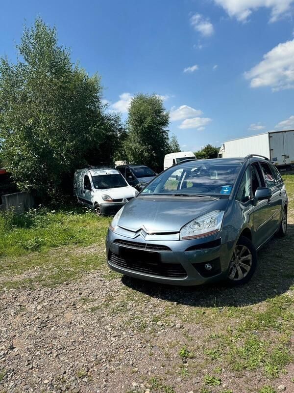 Grün Gebraucht 2010 Citroën C4 Van / Kleinbus | 4.500 € - Bild 1/4