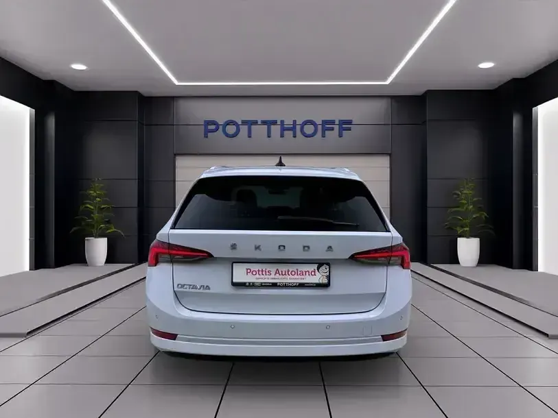 Gebraucht Skoda Octavia Style 150 PS (110 kW) 2022 Moonweiß perleffekt Kombi