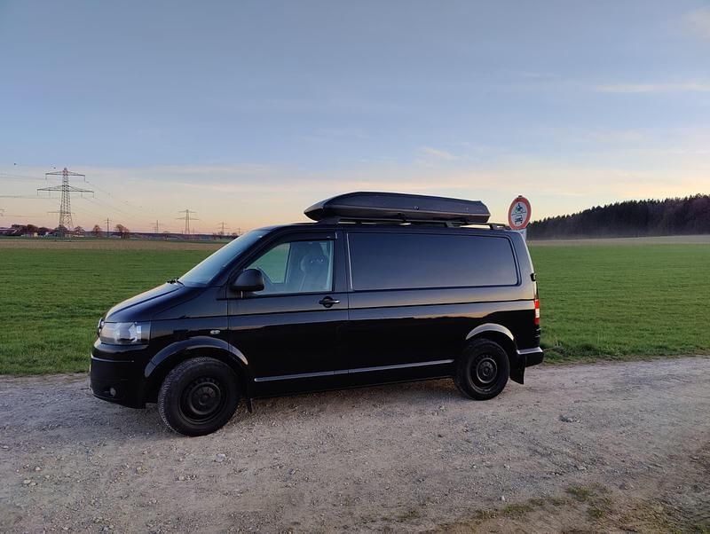 Gebraucht VW Transporter 102 PS (75 kW) 2011 Schwarz Van