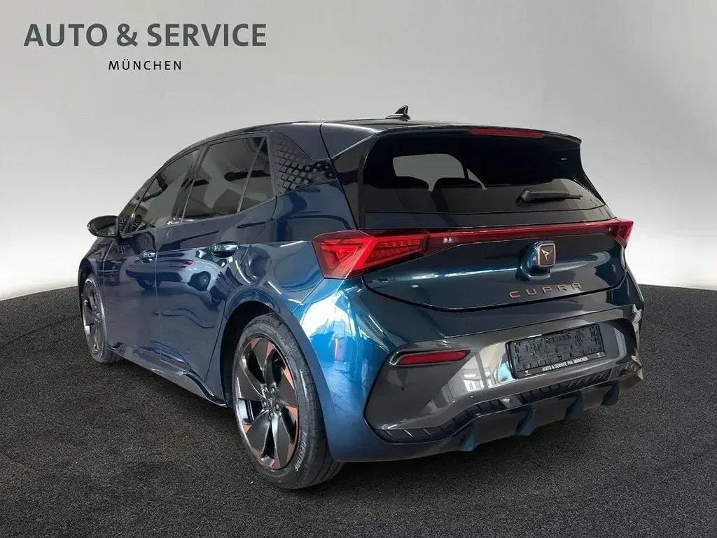 Gebraucht Cupra Born e-Boost 169 kW (231 PS) 2024 Blau Kleinwagen