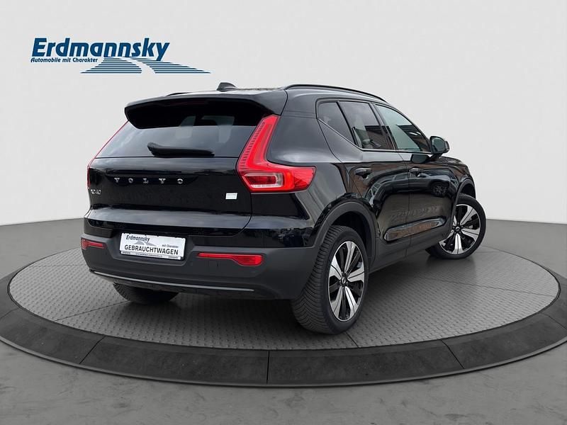 Gebraucht Volvo XC40 Plus 169 kW (231 PS) 2023 Black solid stone (schwarz) SUV
