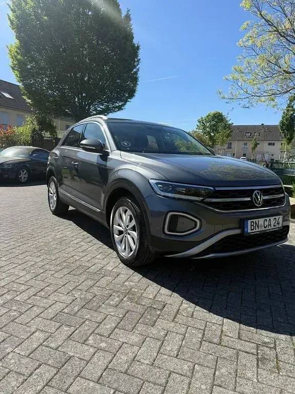 Gebraucht VW T-Roc 150 PS (110 kW) 2022 Grau SUV