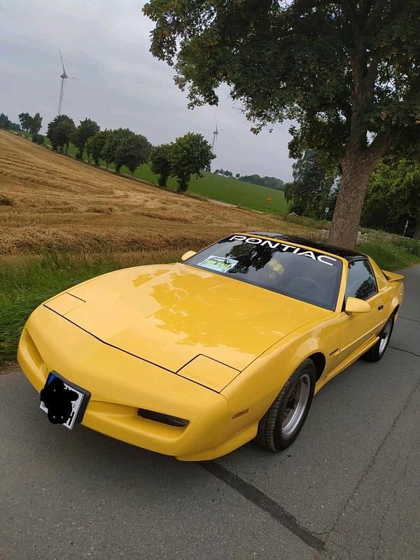Gelb Gebraucht 1992 Pontiac Firebird Coupé | 10.500 € - Bild 1/4