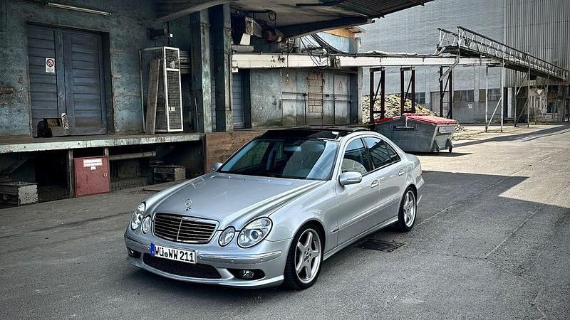 Gebraucht Mercedes E320 AMG 224 PS (164 kW) 2003 Silber Limousine