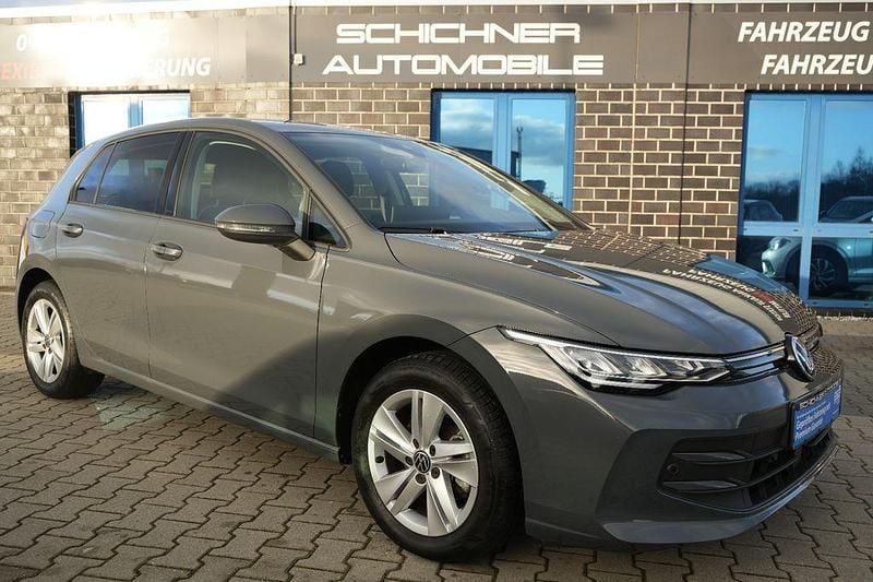 Gebraucht VW Golf VIII Goal 116 PS (85 kW) 2025 Grau Limousine