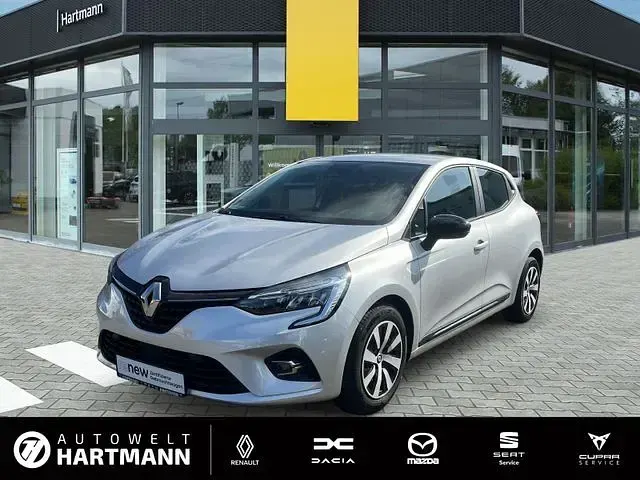 Używany Renault Clio V Equilibre 67 KM (49 kW) 2023 Hatchback
