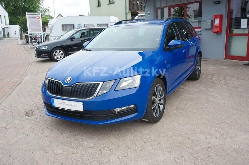 Blau Gebraucht 2019 Skoda Octavia Soleil Kombi | 20.100 € (Etwas zu teuer) - Bild 1/4