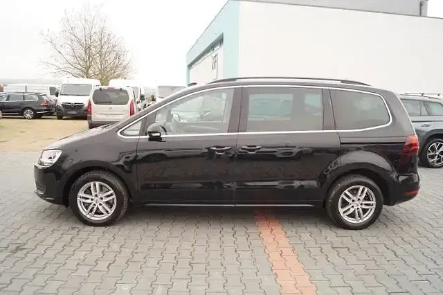 Gebraucht VW Sharan Comfortline 210 PS (154 kW) 2020 Deep black Van / Kleinbus