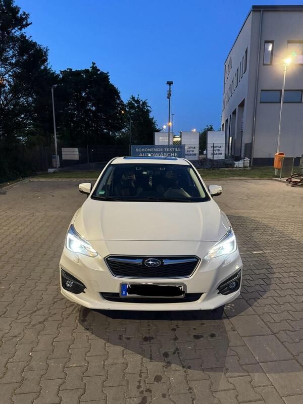 Weiß Gebraucht 2024 Subaru Impreza Kombi | 14.499 € - Bild 1/4