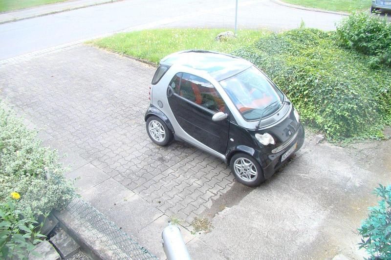 Schwarz Gebraucht 2004 Smart ForTwo Coupé Passion Coupé | 1.399 € (Guter Preis) - Bild 1/4