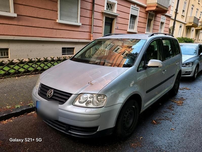 Silber Gebraucht 2003 VW Touran Van / Kleinbus | 1.600 € (Guter Preis) - Bild 1/4