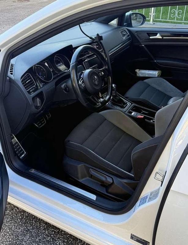Gebraucht VW Golf VII R 300 PS (220 kW) 2016 Weiß Kleinwagen