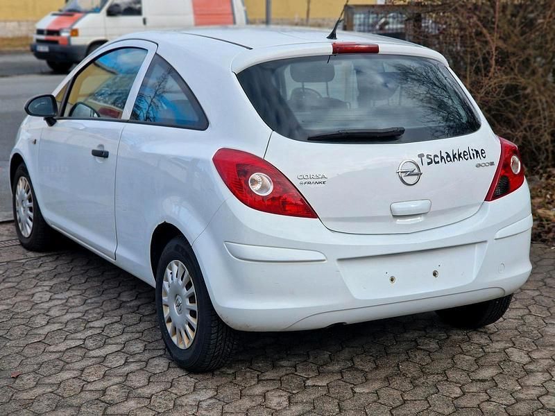 Gebraucht Opel Corsa 69 PS (50 kW) 2013 Weiß Kleinwagen