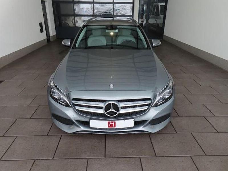 Gebraucht Mercedes C220 Avantgarde 170 PS (125 kW) 2015 Silber Limousine
