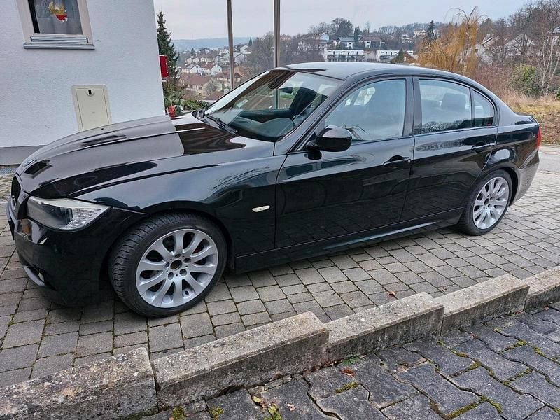 Schwarz Gebraucht 2010 BMW 318 M Performance Limousine | 4.699 € (Superpreis) - Bild 1/4
