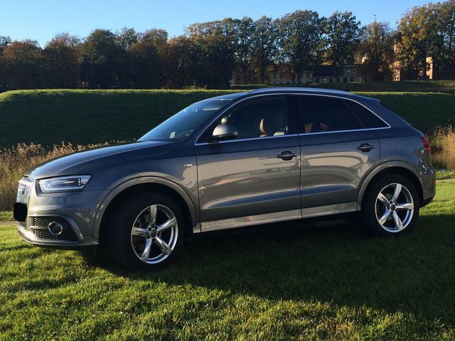 Grau metallic Gebraucht 2012 Audi Q3 S-Line SUV | 17.750 € - Bild 1/4